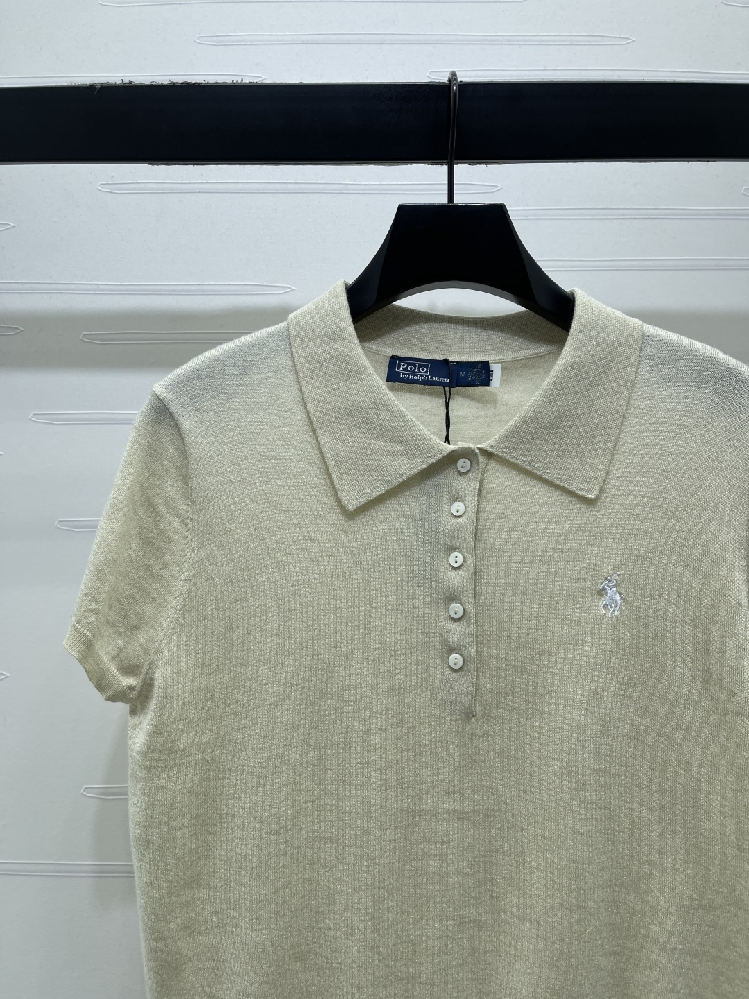 Women's short sleeves